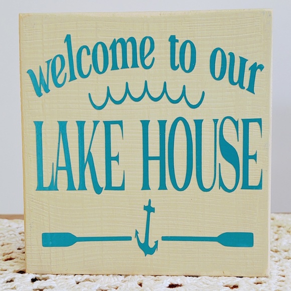 Hand Crafted Tiered Tray Decor/Mini Wood Sign/Welcome to our Lake House Sign - Picture 1 of 2